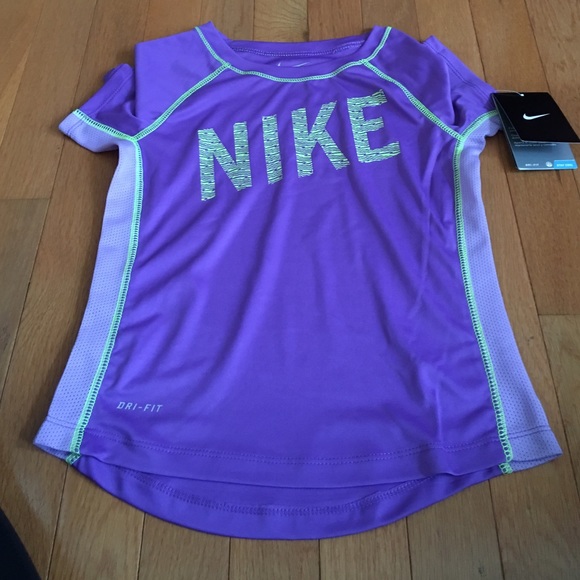 Nike girl top