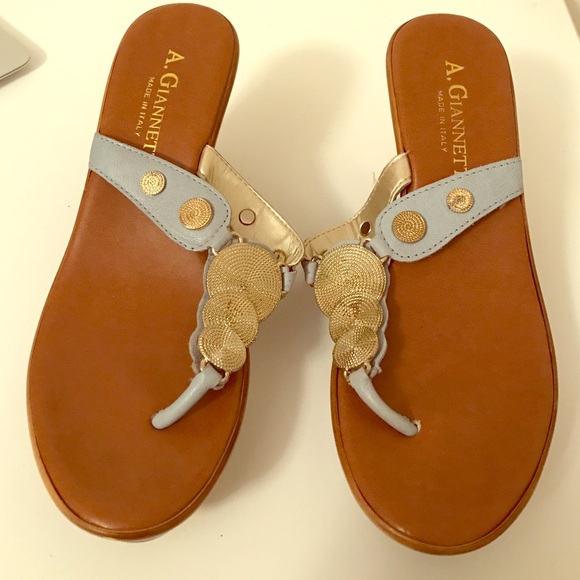 Italian wooden wedges