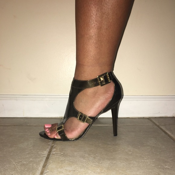 Guess Sandals