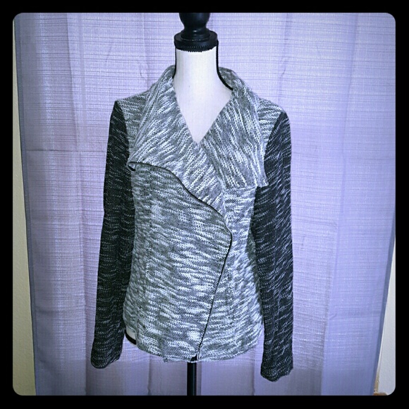 Old Navy light sweater with zipper size XL