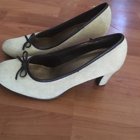 Heels - Picture 2 of 2