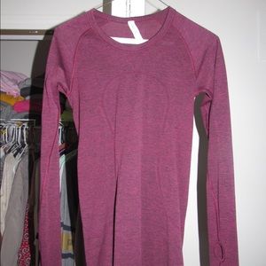 Lululemon longsleeve workout tee!