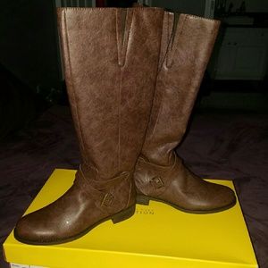 Kenneth Cole Reaction Boots