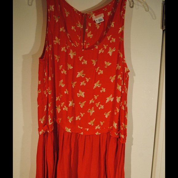 UO Red-Orange Sleeveless Top with Bird Motif