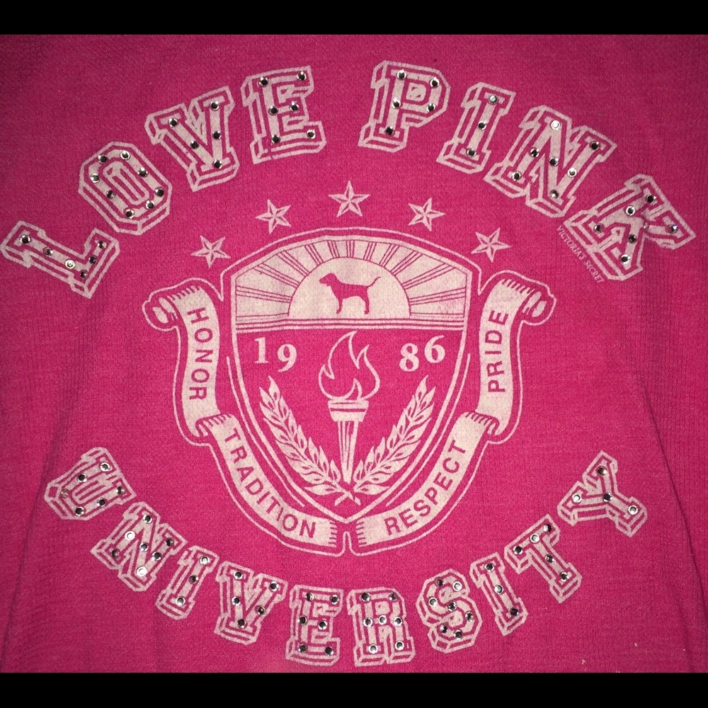 🎀Victoria's Secret PINK thermal shirt🎀