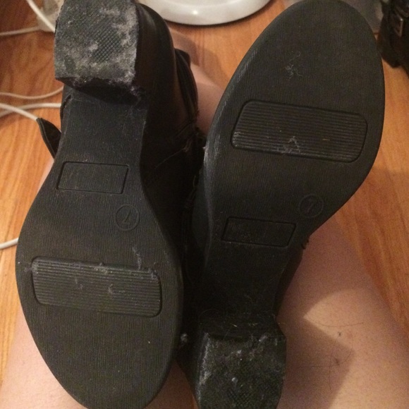 Black Buckle Boots - Picture 4 of 4