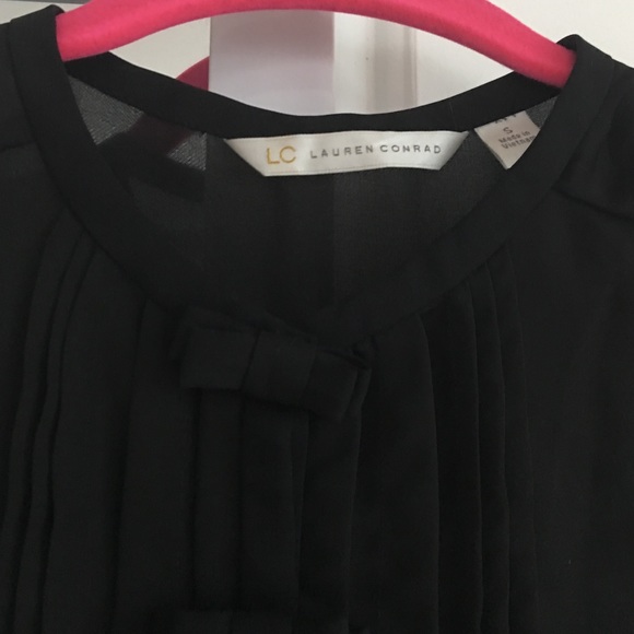 Lauren Conrad black blouse button down