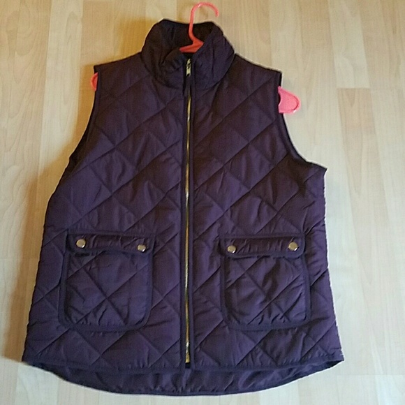 Thread and supply purple puffer vest - Picture 1 of 1