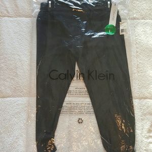 NEW Calvin Klein performance capris
