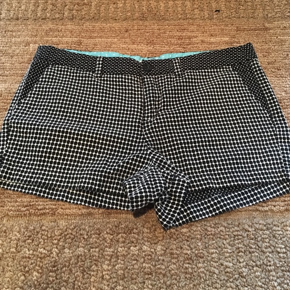 Patterned summer shorts - Picture 1 of 4