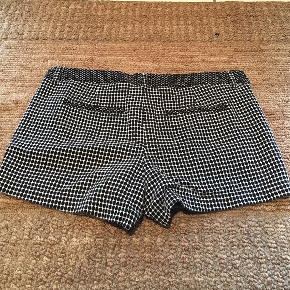 Patterned summer shorts - Picture 2 of 4