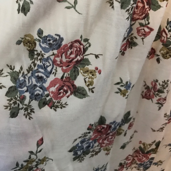 Floral Tank - Picture 4 of 4