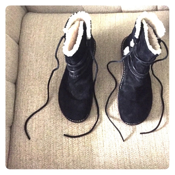 NEW UGGs