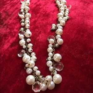 PRICE DROP✨Pearl + Crystal Droplets Necklace