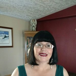 Meet your Posher, Teresa