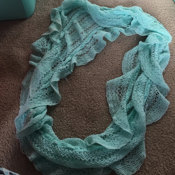 Infinity scarf - Picture 1 of 1