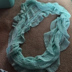 Infinity scarf