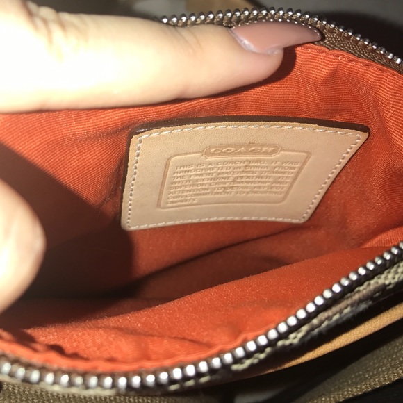 Coach Shoulder Bag Authentic - Picture 3 of 3