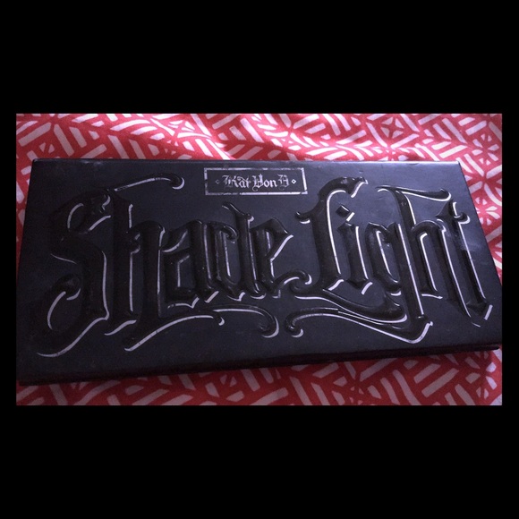 KVD Shade & Light Contour palette