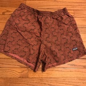 Patagonia 5" Barely Baggies NWOT never worn