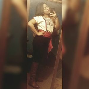 Meet your Posher, Pilar