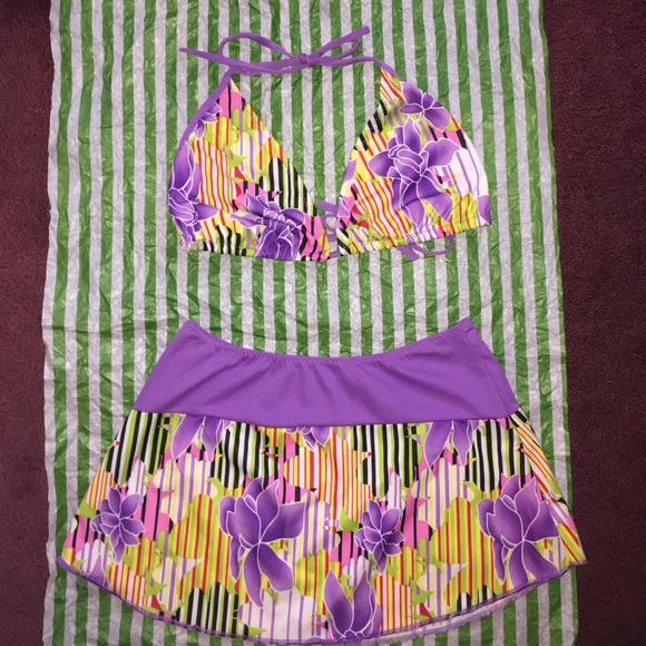 ❌SOLD❌ Tropical Triangle Bikini w/ Skirt Cover Up