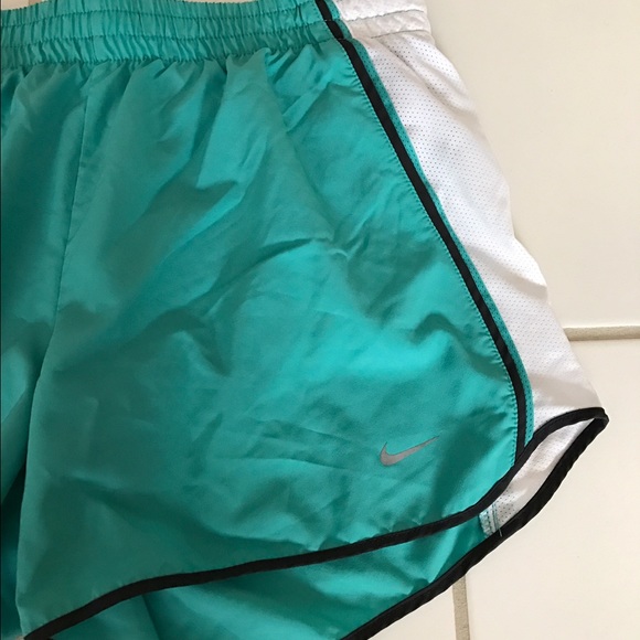 Nike Dri-Fit shorts - Picture 1 of 4