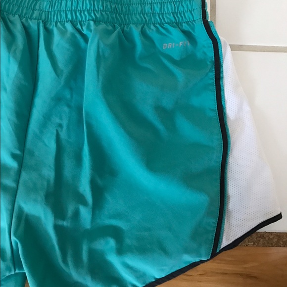 Nike Dri-Fit shorts - Picture 4 of 4