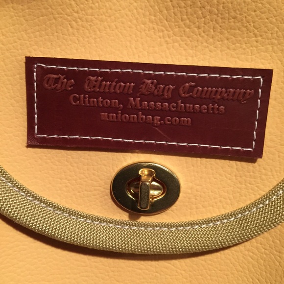 Meet your Posher, Robyn - Picture 8 of 8