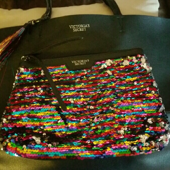 VS LARGE TOTE AND SEQUINED MAKEUP BAG