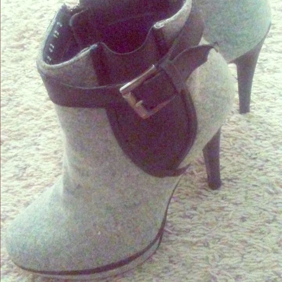 Andrea booties