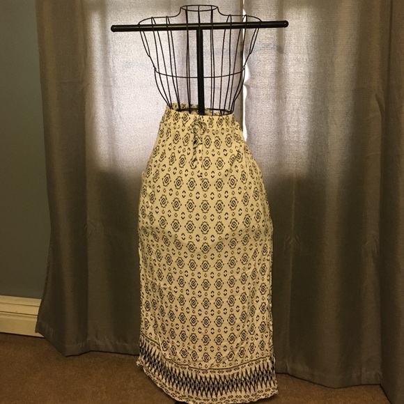 Maxi skirt