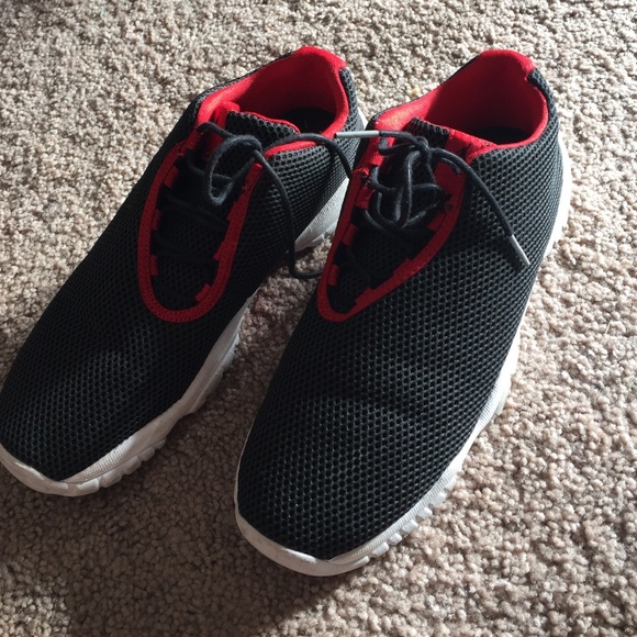 Jordan future - Picture 2 of 2