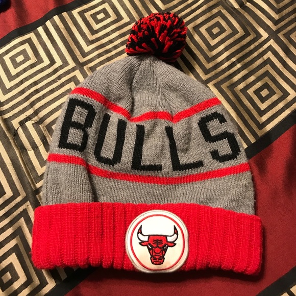 EUC BULLS beanie
