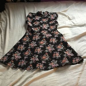 Sleeveless Floral Dress