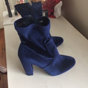 NEW Blue velvet Steve Madden Boots