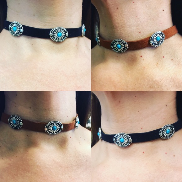 Choker - Picture 1 of 1