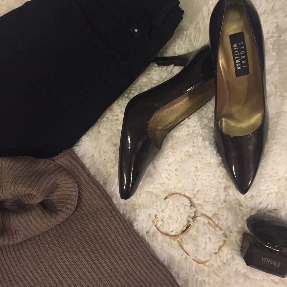 Classic Stuart Weitzman Pumps