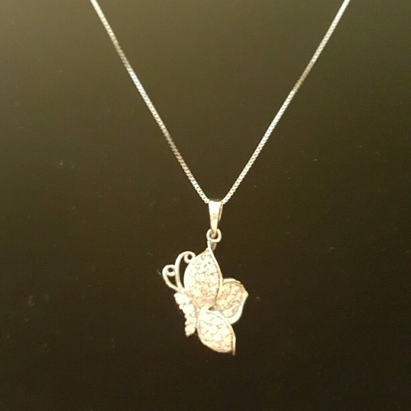 SOLD!!! 14k White Gold Butterfly Pendant w/chain - Picture 1 of 6