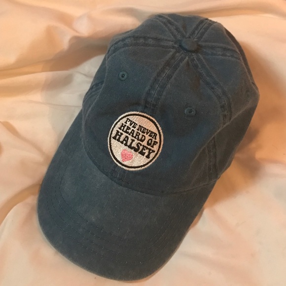 Halsey cap 💕