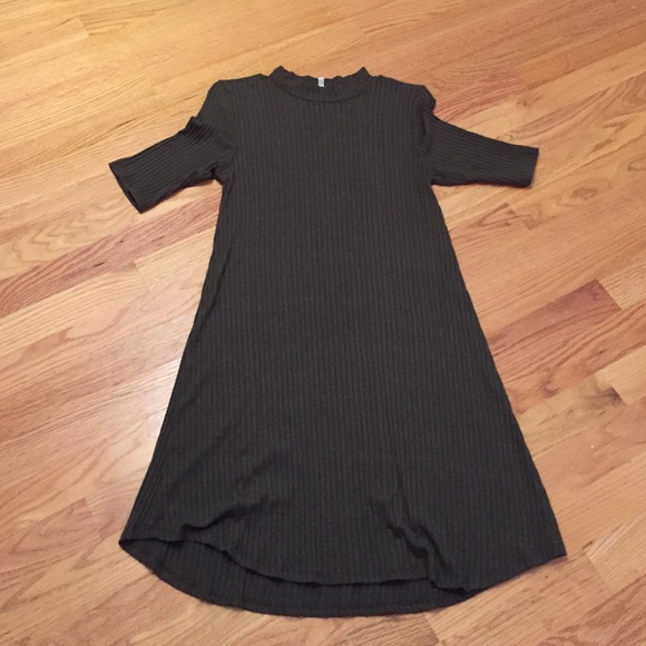 Olive green short sleeve above the knee dress