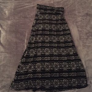 Forever 21 maxi skirt | size m