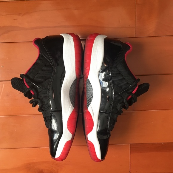 Low bred 11's