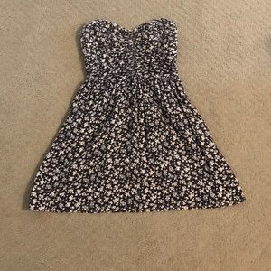 EUC Blue and white flower strapless dress