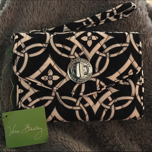 BNWT Vera Bradley Your Turn Smartphone Wristlet