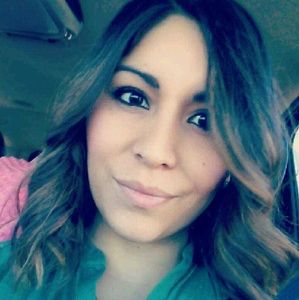 Meet your Posher, Mirella