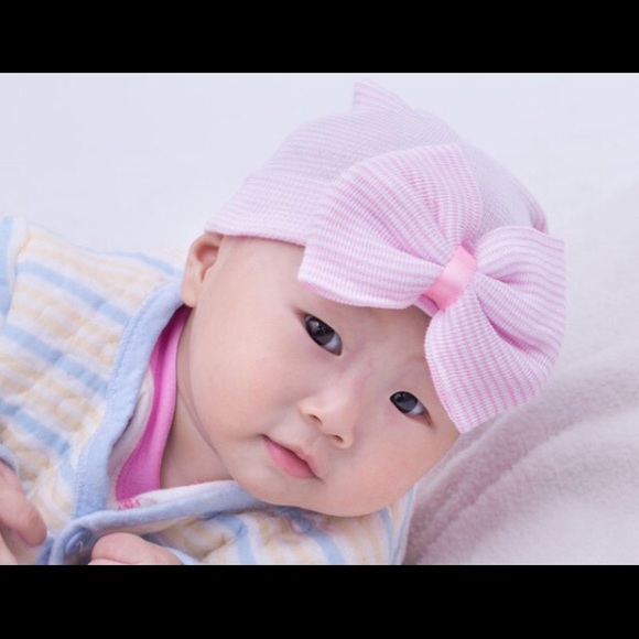Newborn knot bow caps .....super soft! - Picture 3 of 3