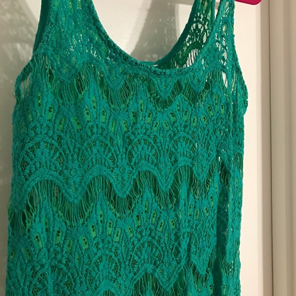 Top - Picture 2 of 3