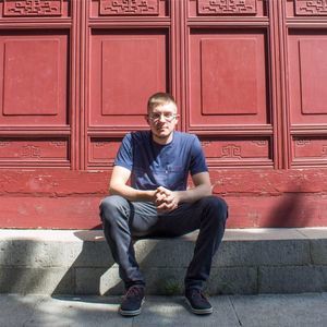 Meet your Posher, Max