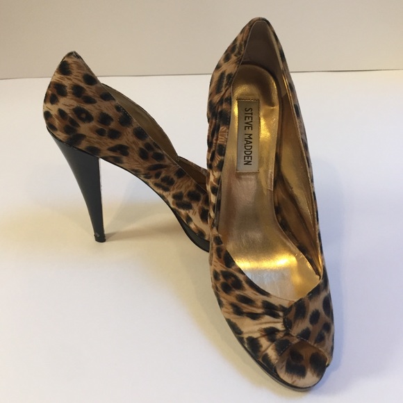 Steve Madden peep toe heels